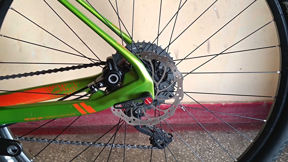 bicicleta bergamont carbon pe 29 ,frane magura,schimbatoare XT,furca aer