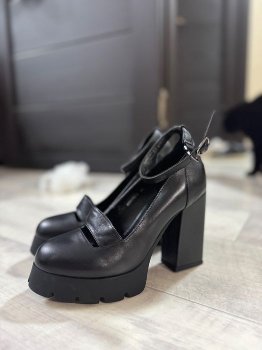 Б/у Туфли на платформе