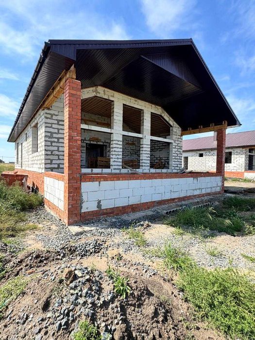 Продам 4-х ком дом, 29 мкр. 35 мил!