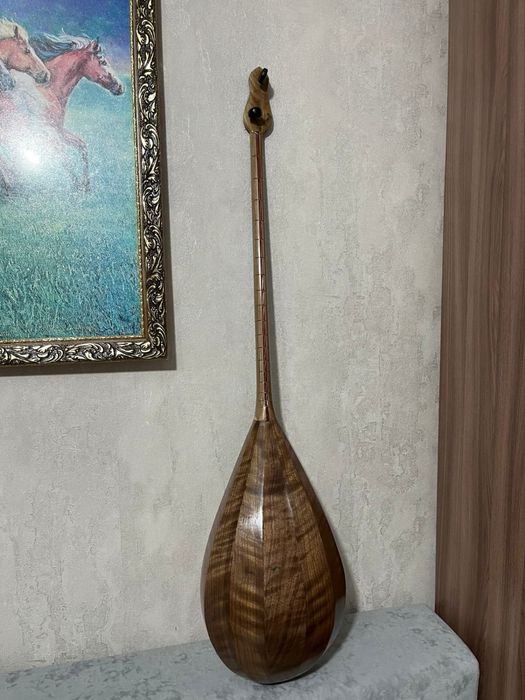 Продам новую домбыру