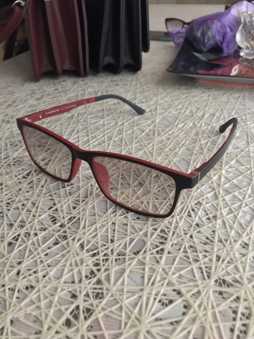 Солнцезащитные очки с дополнительной оправой от солнца