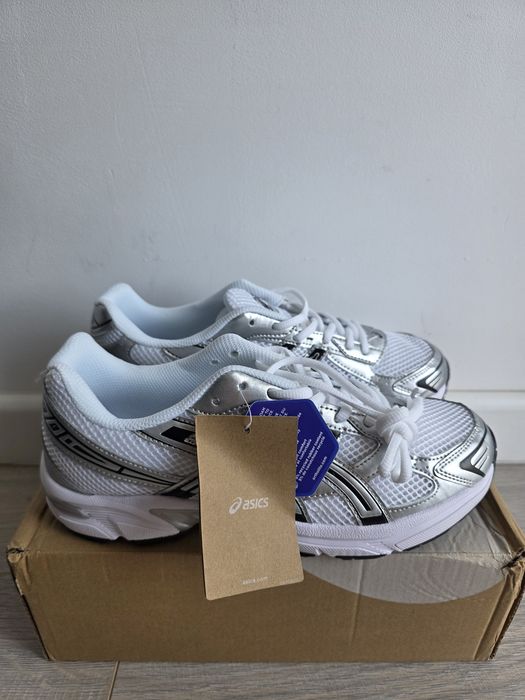 Asics - Marimea 43 - Alb cu gri