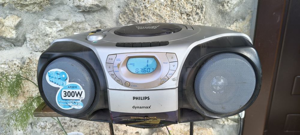 Два касетофона Philips и Panasonic,
