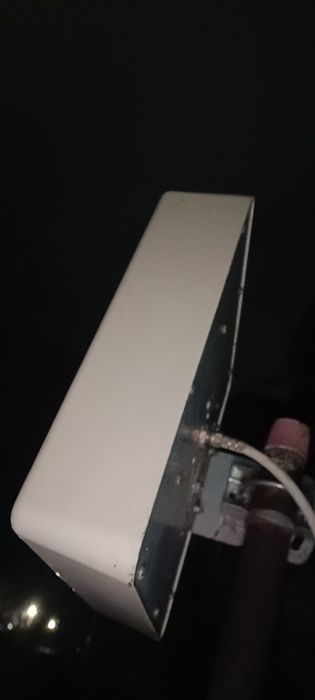Продам панельную 4G антенну