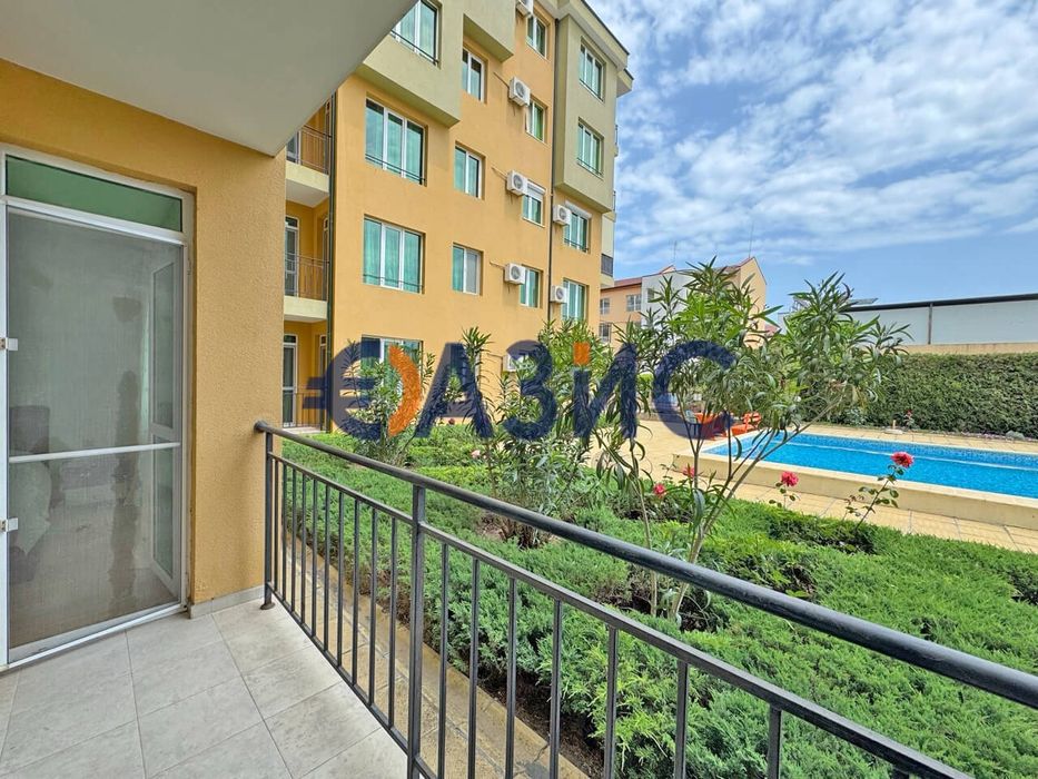 Продава се Двустаен апартамент в к.к. Слънчев бряг - 66 кв.м за 1114 €/кв.м - Снимка #10