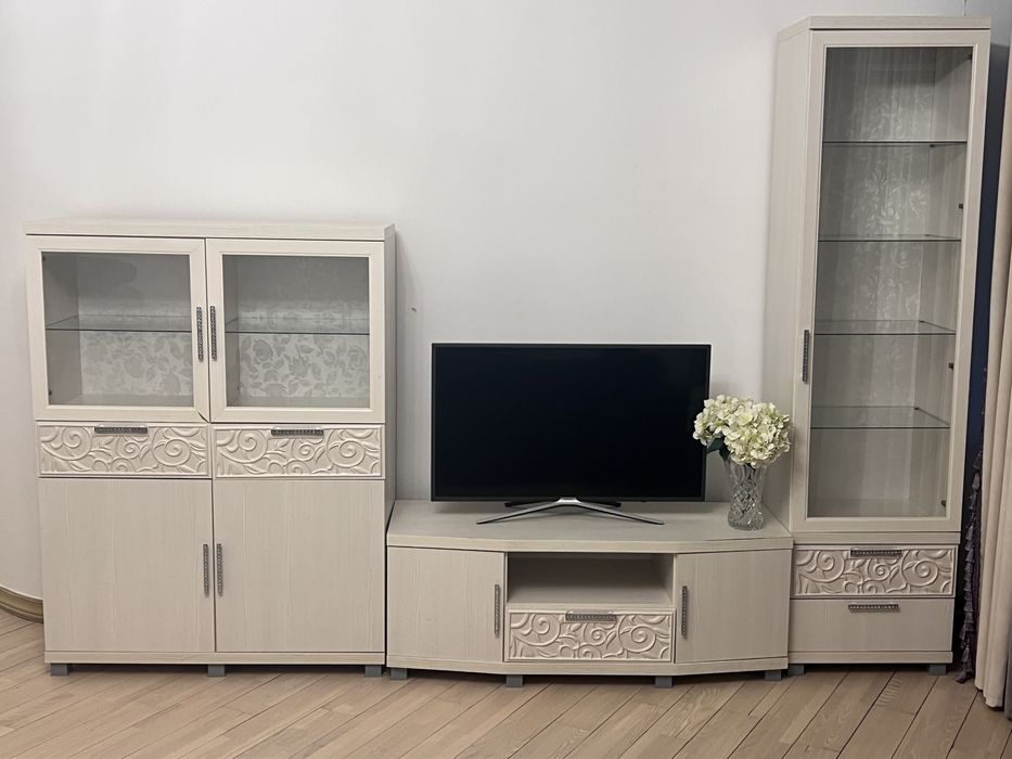 Стенка в гостиную «Ирис» (модульная), Россия