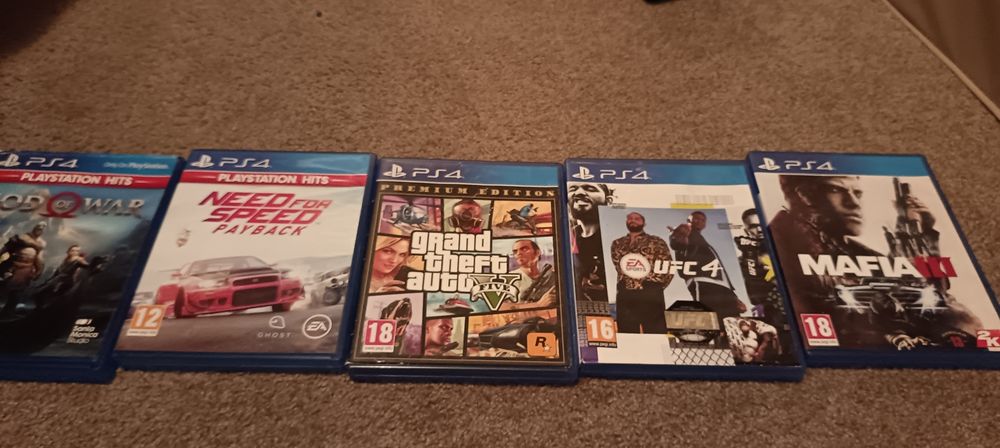 Vând jocuri ps4 foarte bune