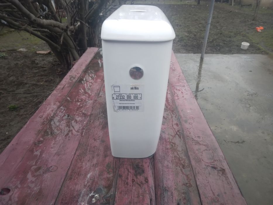 Керамично тоалетно казанче