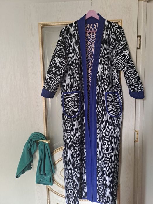 Продам женские платья