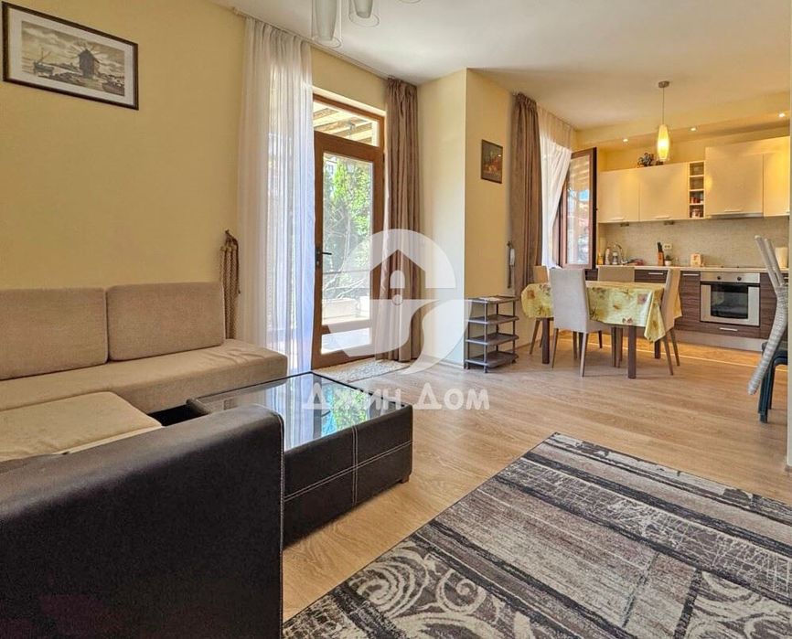 Продава се Двустаен апартамент в Свети Влас - 69 кв.м за 640 €/кв.м - Снимка #1
