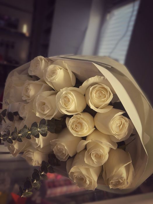 букет из белых роз