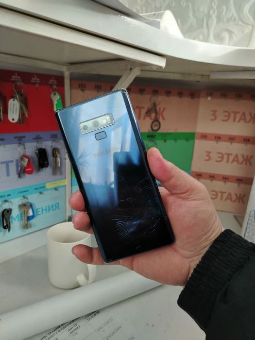 Продам Samsung Note 9