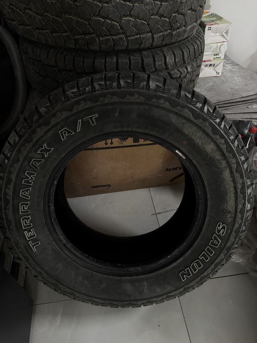 Прадам комплект летних шин