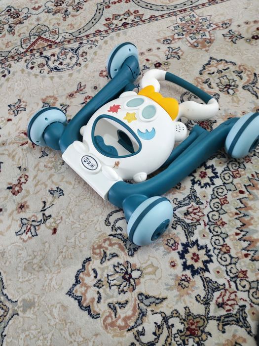 Ходунок-каталка.