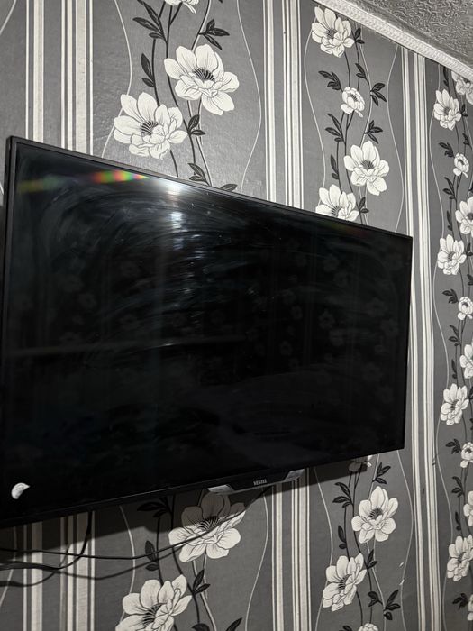 Телевизор и Холодильник