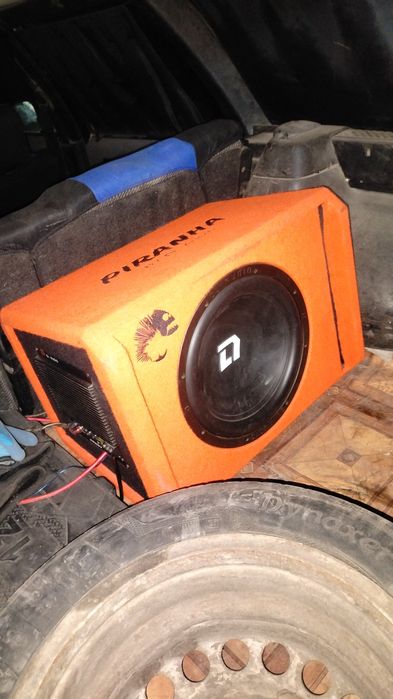Продам обменяю сабвуфер