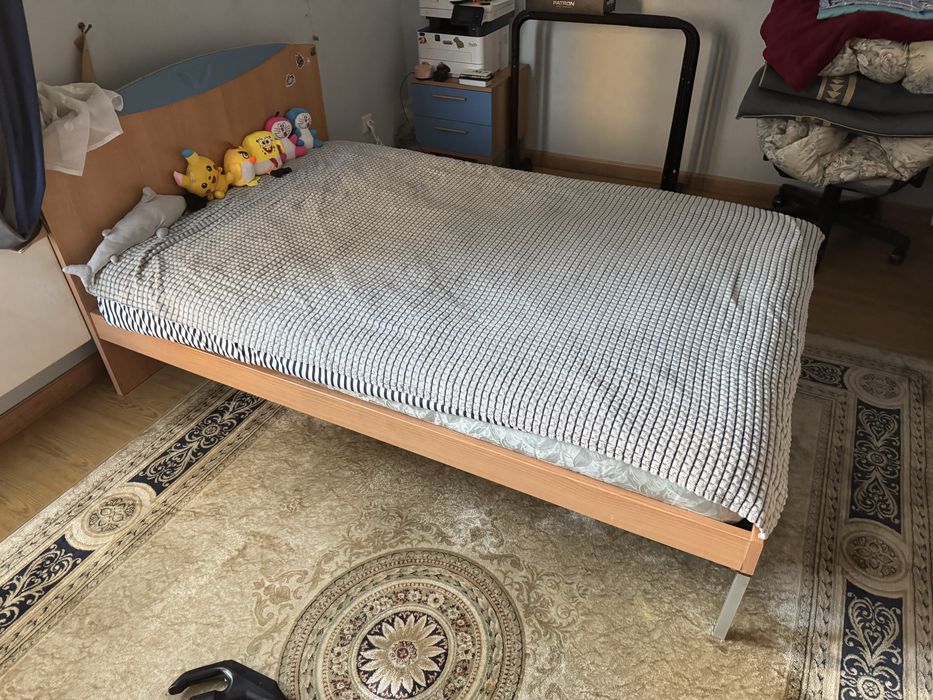 спальная кровать