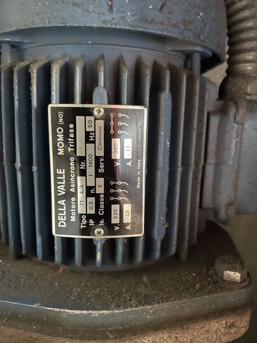 Машина за рязане-цепене на плат