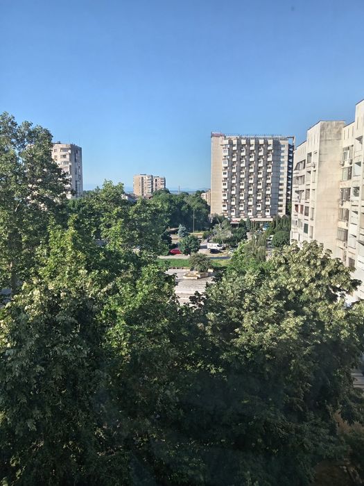 Продавам гарсониера