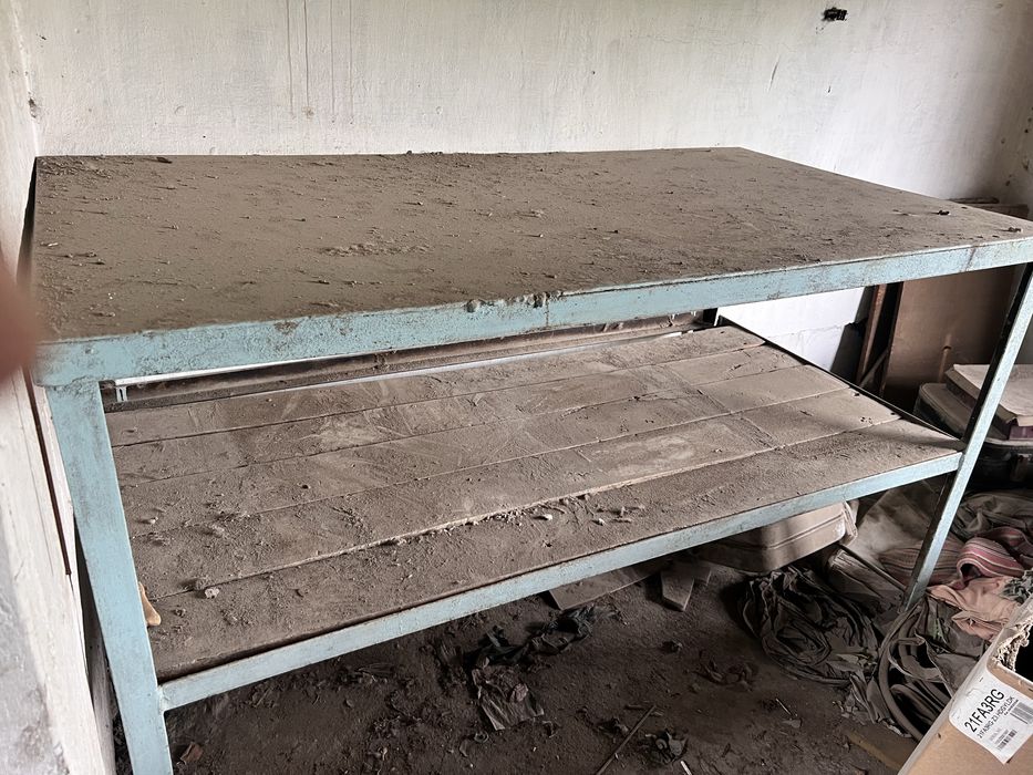 Верстак ва стол сотилади