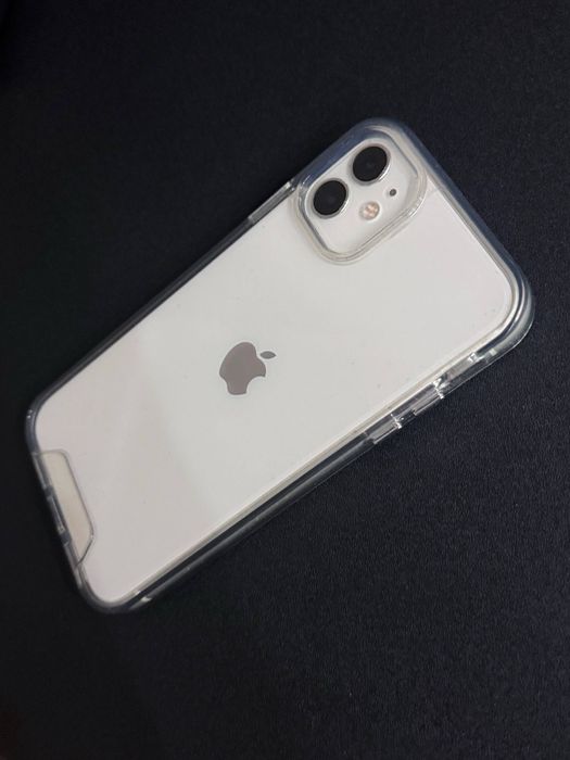 Продам iphone 11 64gb