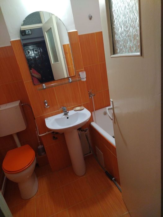 Închiriez garsonieră zona Unirii sud