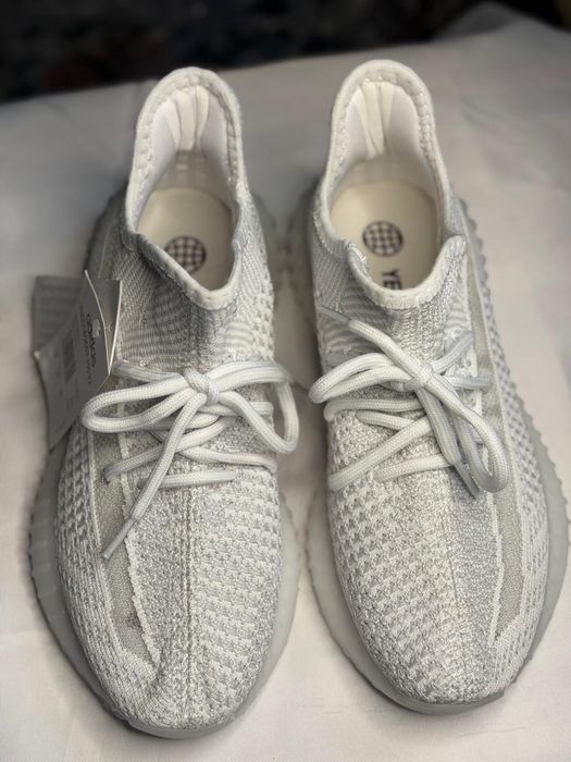 Adidasi Yezzu 350