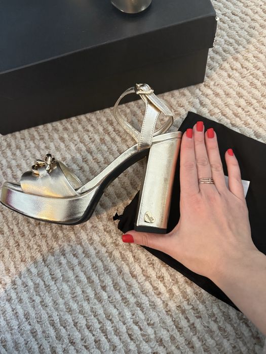 Sandale Moschino 36 noi