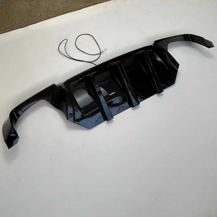 Дифузьор за задна броня БМВ Ф10 led stop F1 М-техник BMW F10 M-technik