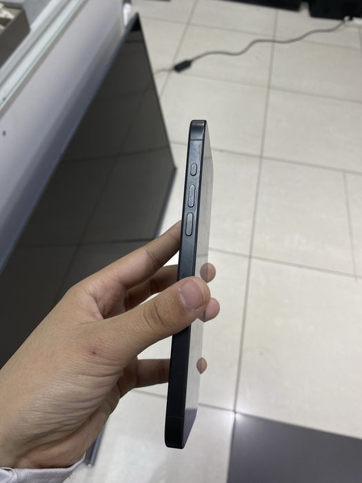 Продаётся iPhone 15 Pro Max в отличном состоянии.