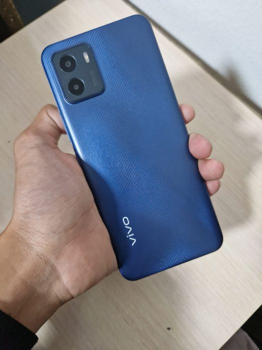 Vivo y 15 s виво