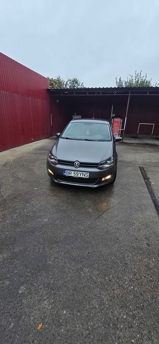 VOLKSWAGEN Polo 2010 — imagine 3