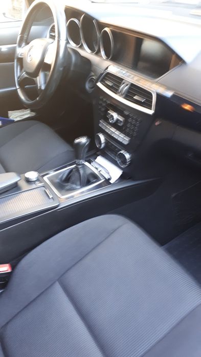 Mercedes c class w 204 cdi 2011 stare perfecta proprietar totul la zi