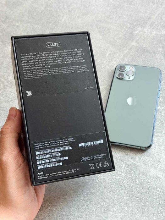 Продам iPhone 11 Pro 256 ГБ