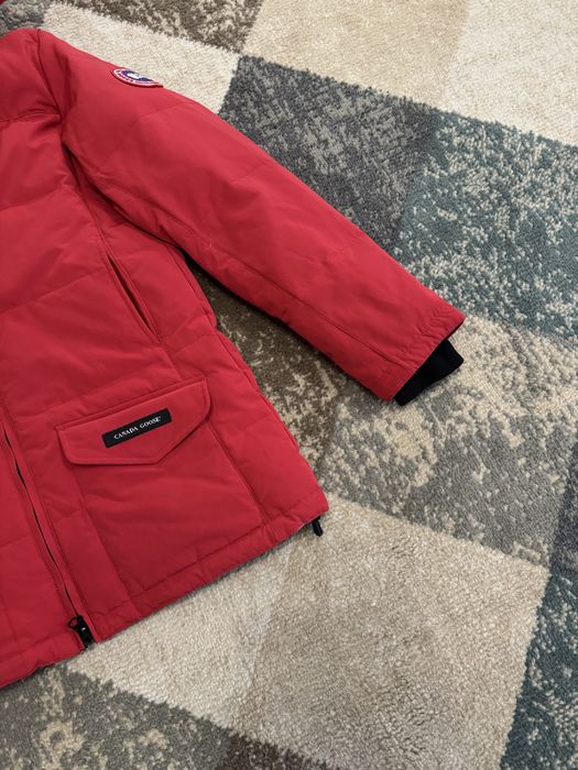 Дамско яке Canada Goose - 100% пух