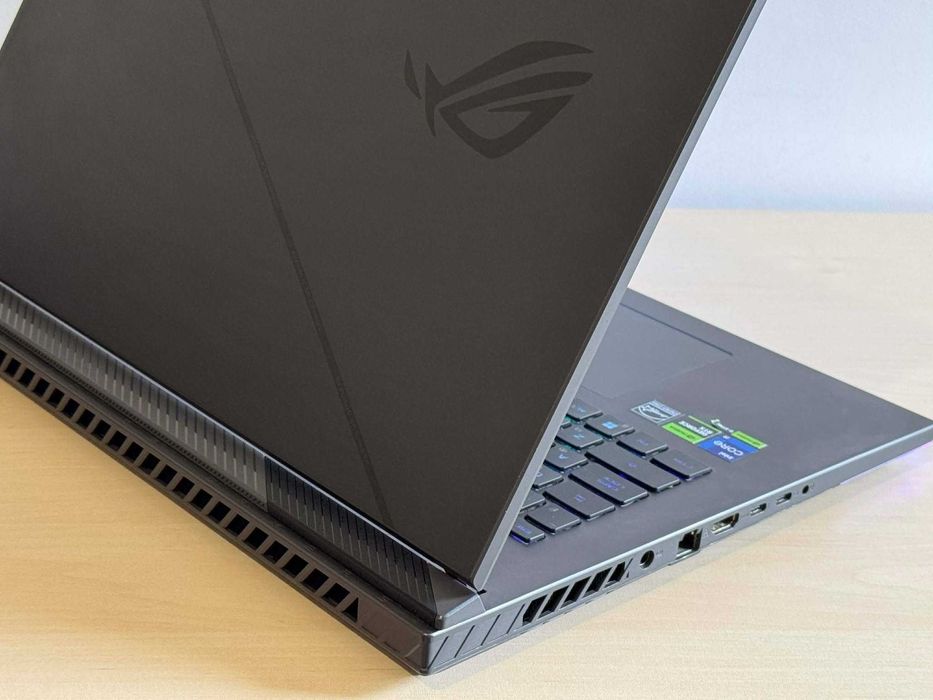 Бартер! 24 ядрен!ROG Strix G18 QHD 240Hz/Core™ i9 /32GB DDR5/ RTX™4070