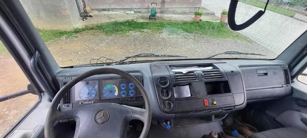 Vand sau schimb Mercedes Atego