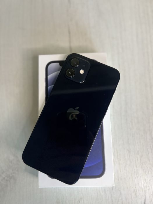 Продам айфон 12 128 гб