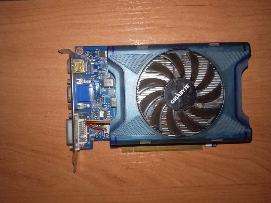 Gigabyte GeForce GT 220.
