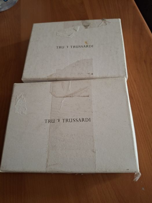 Goyard ,Trussardi калъфи за телефон или друго 2br