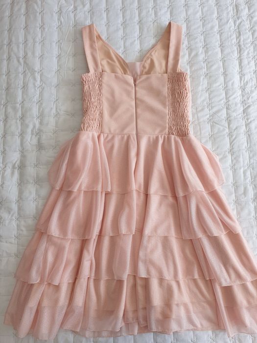 *Официална рокля*