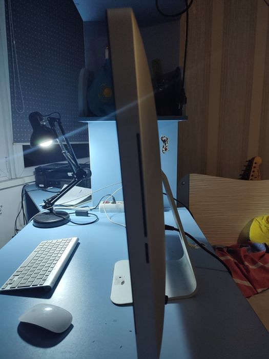 Imac 27 дюймов, 2010года