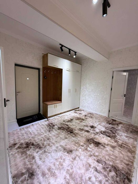 3 хоналик килинган 7 кават янги лифтлик дом, крытый, стадион