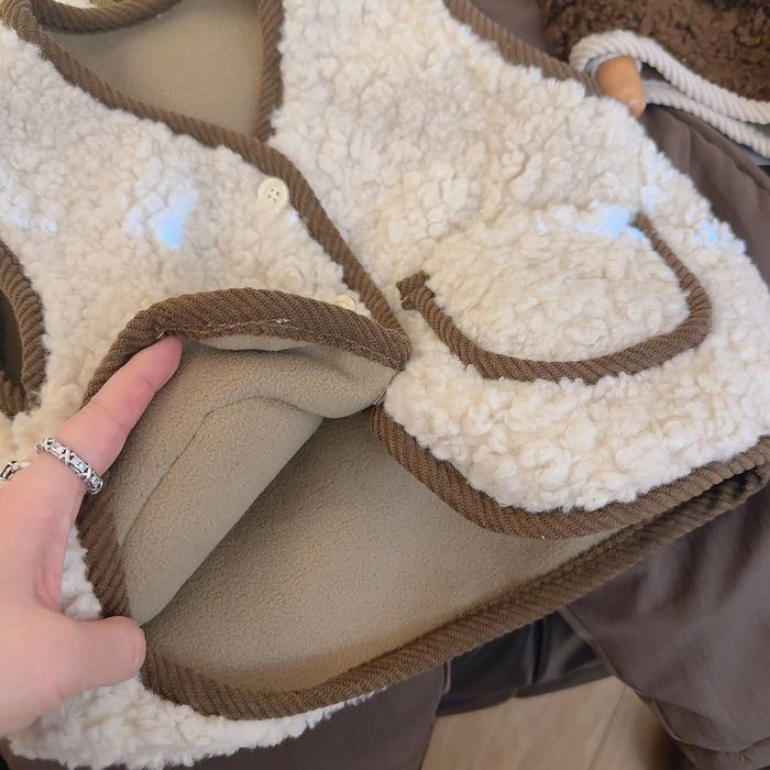 Жилетки детские (безрукавки)