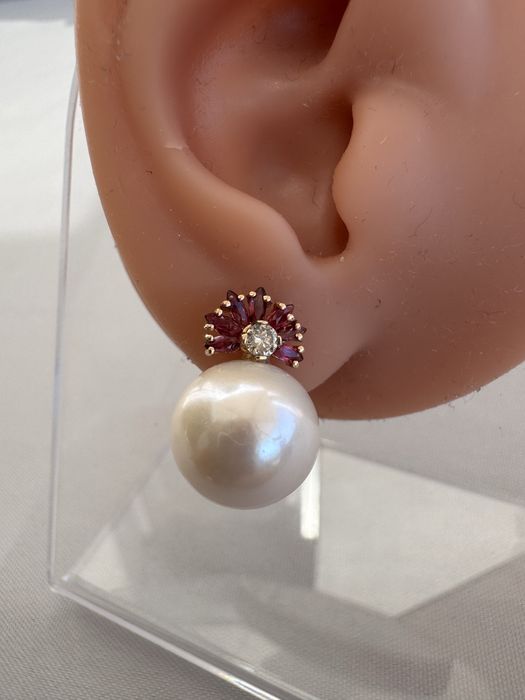 Cercei din aur, perle, diamante si rubine