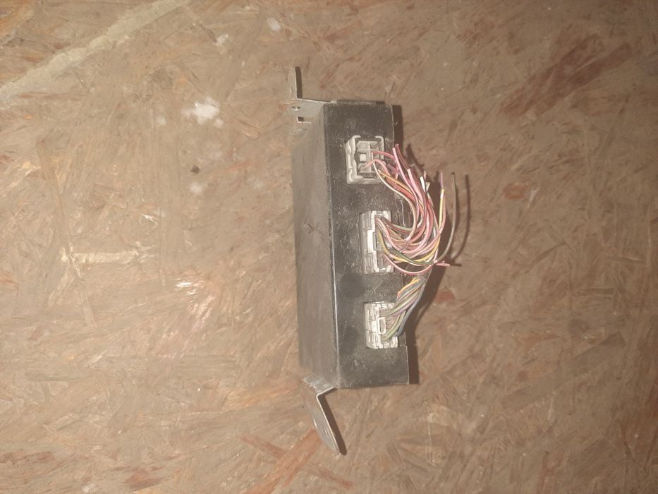 Продам запчасти от Nissan Maxima