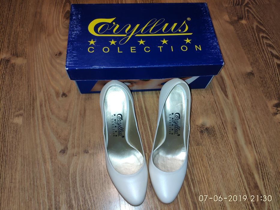 Pantofi din piele dama marime 37 CORYLUSS COLECTION