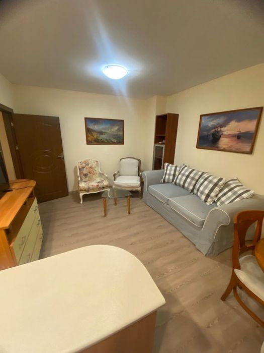 Дава се под наем Двустаен апартамент в Варна, Гранд Мол Варна - 50 кв.м за 408 € - Снимка #2