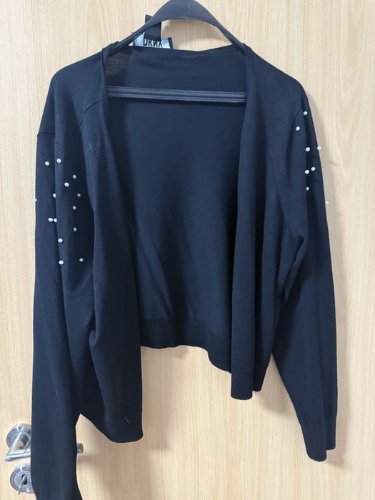 Къса жилетка с перли на дона карън