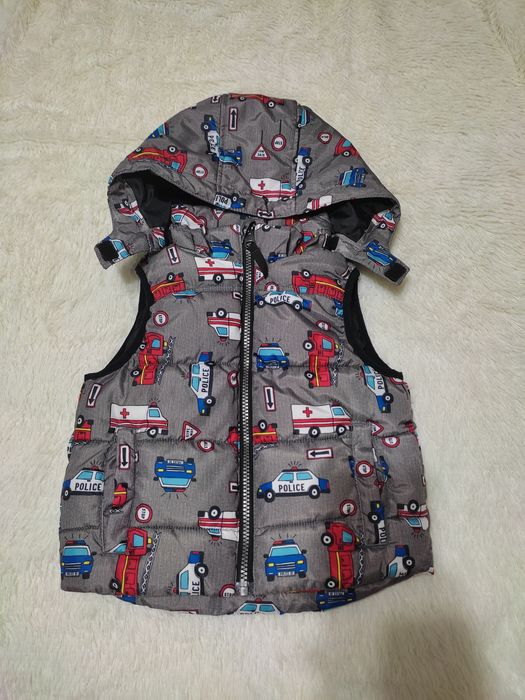 Безрукавка H&M на 2-4г